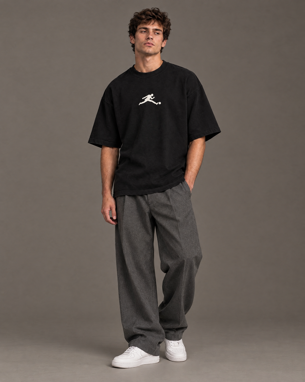 T-shirt oversize ULTEN 88' J'AI CRAQUÉ ! noir porté – vue 2